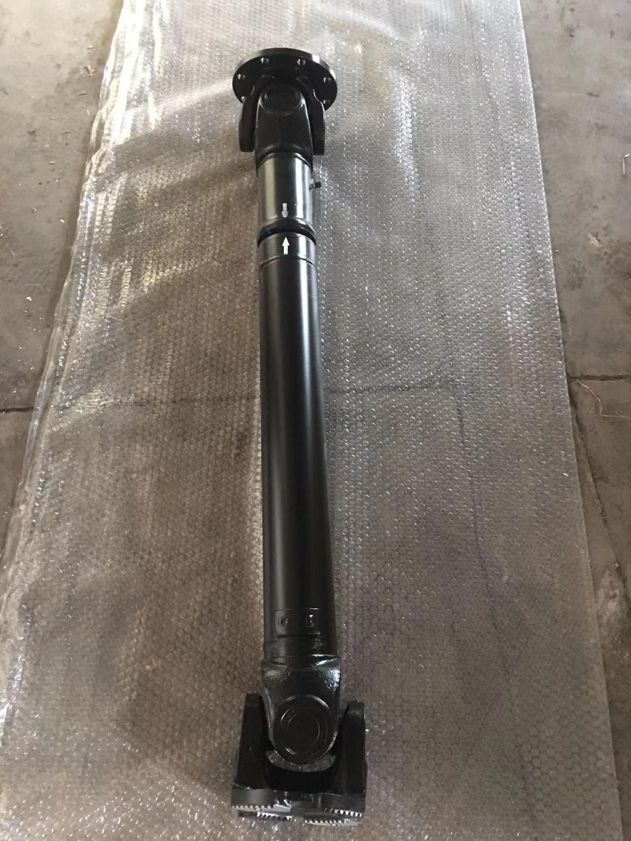 cardan shaft for trucks.jpg